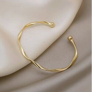 14K Gold Filled Bangle Bracelet